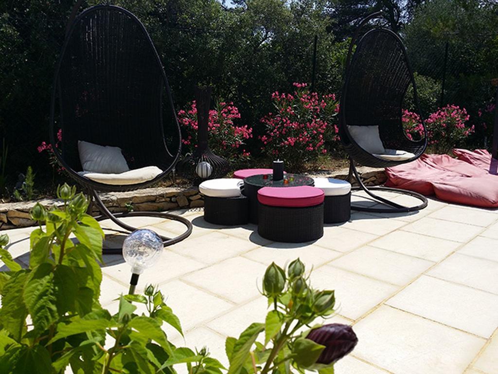 Chambres D'Hotes Des Huppes นีมส์ ภายนอก รูปภาพ
